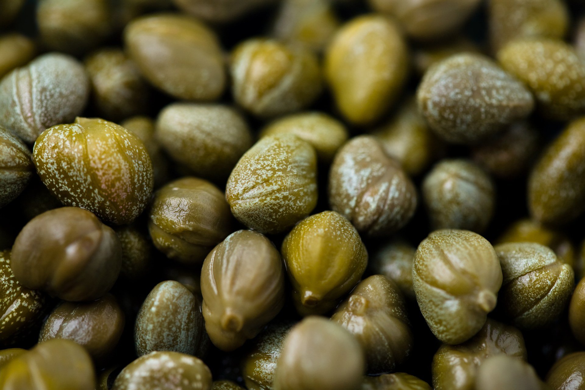 Capers Nutrition: What Are Its Advantages And Limitations?